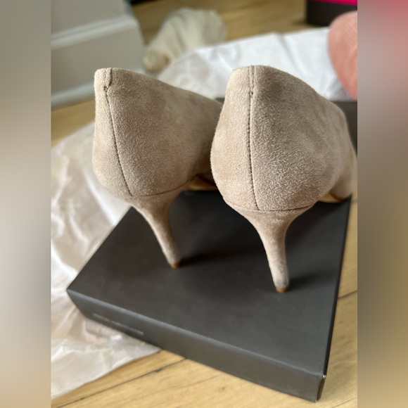 Vince Camuto heels / TENDIRA PUMP - Picture 6 of 7